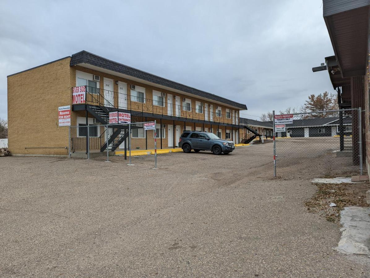 Riverside Motel Medicine Hat Exterior foto
