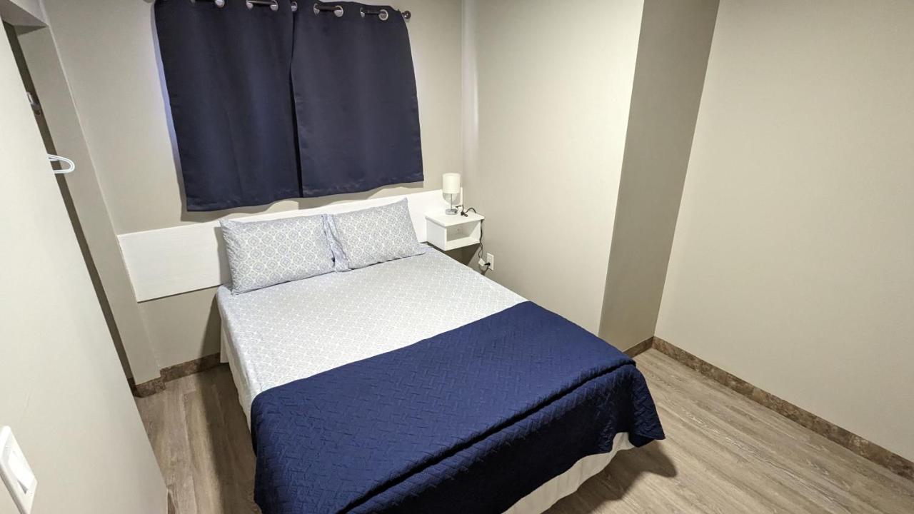 Riverside Motel Medicine Hat Quarto foto